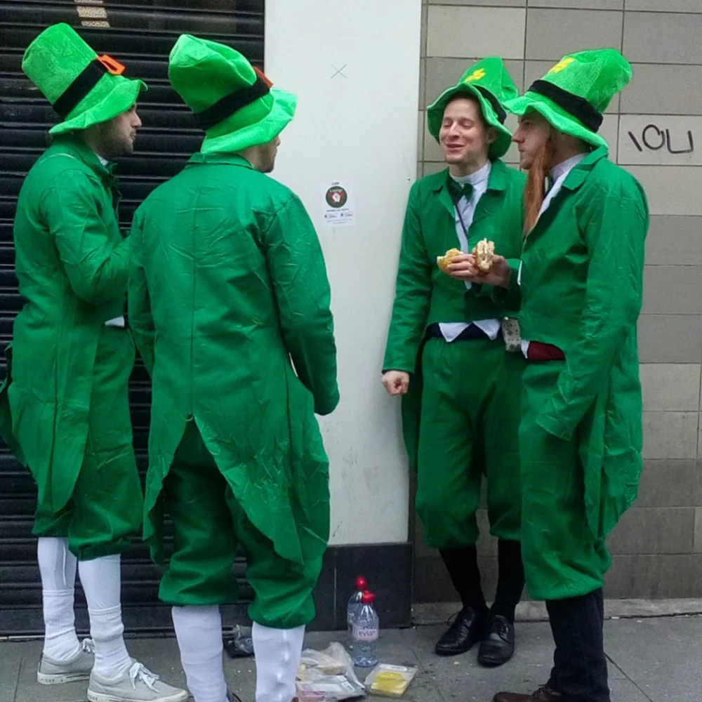 2 Nastri Verdi Per San Patrizio, In Nylon, Per Feste E Celebrazioni. Perfetti Per Infermieri, Studenti, Dipendenti O Come Accessorio Decorativo Per Eventi Irlandesi. - 4