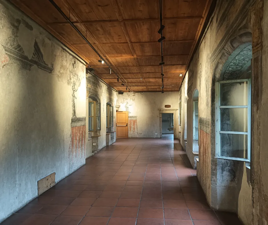corridoio castel mareccio