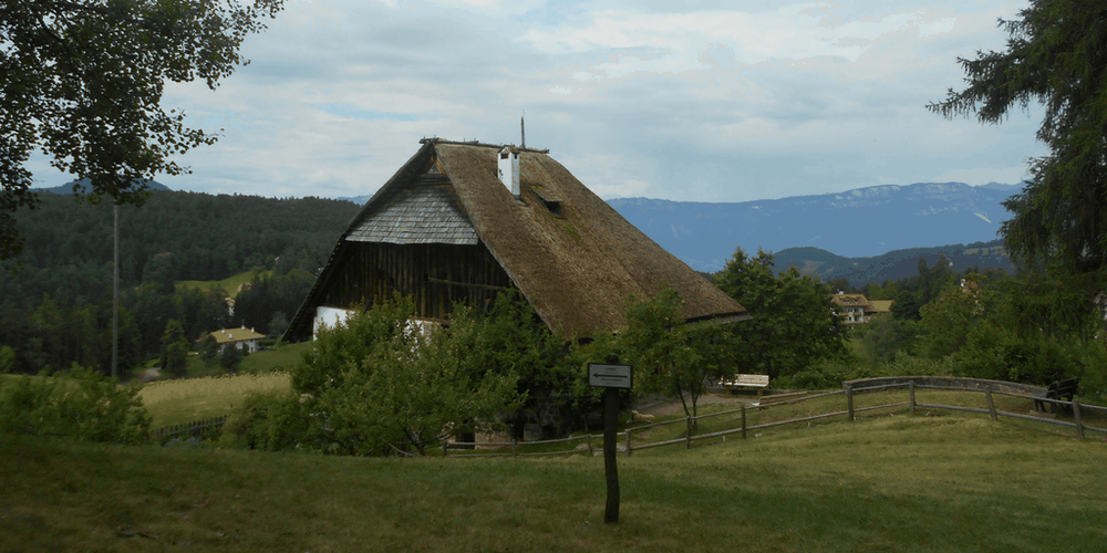Museo d’Apicoltura Plattnerhof trekking sull'altopiano del renon