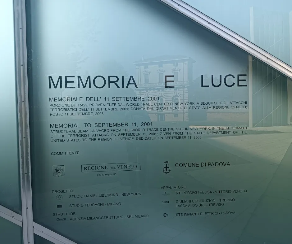 targa memoriale memoria e luce a padova