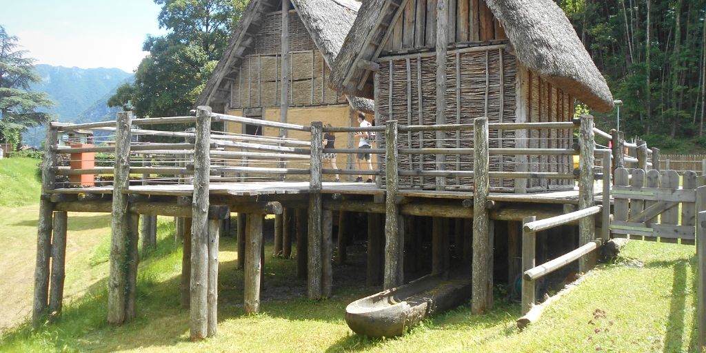 villaggio del museo delle palafitte del lago di ledro